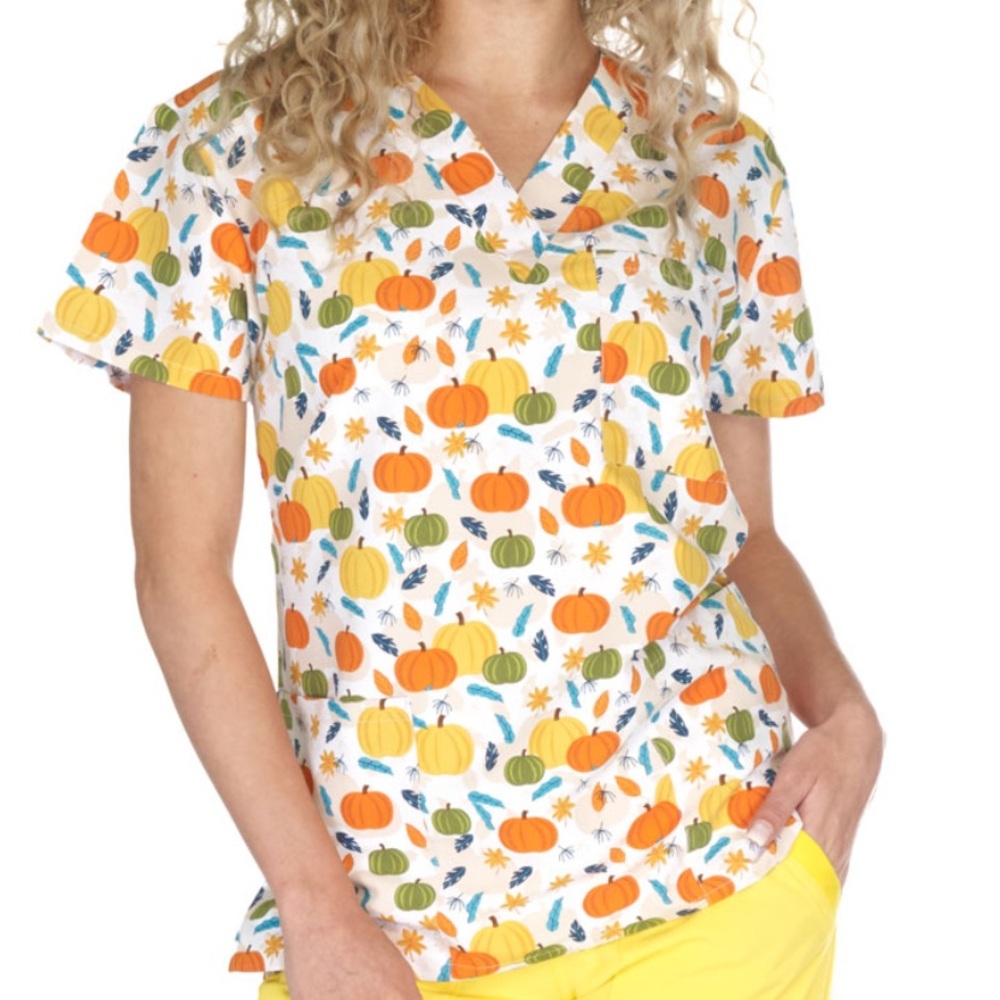 NWT Women’s Medium Harvest Bliss Fall Print I Love Scrubs Scrub Top